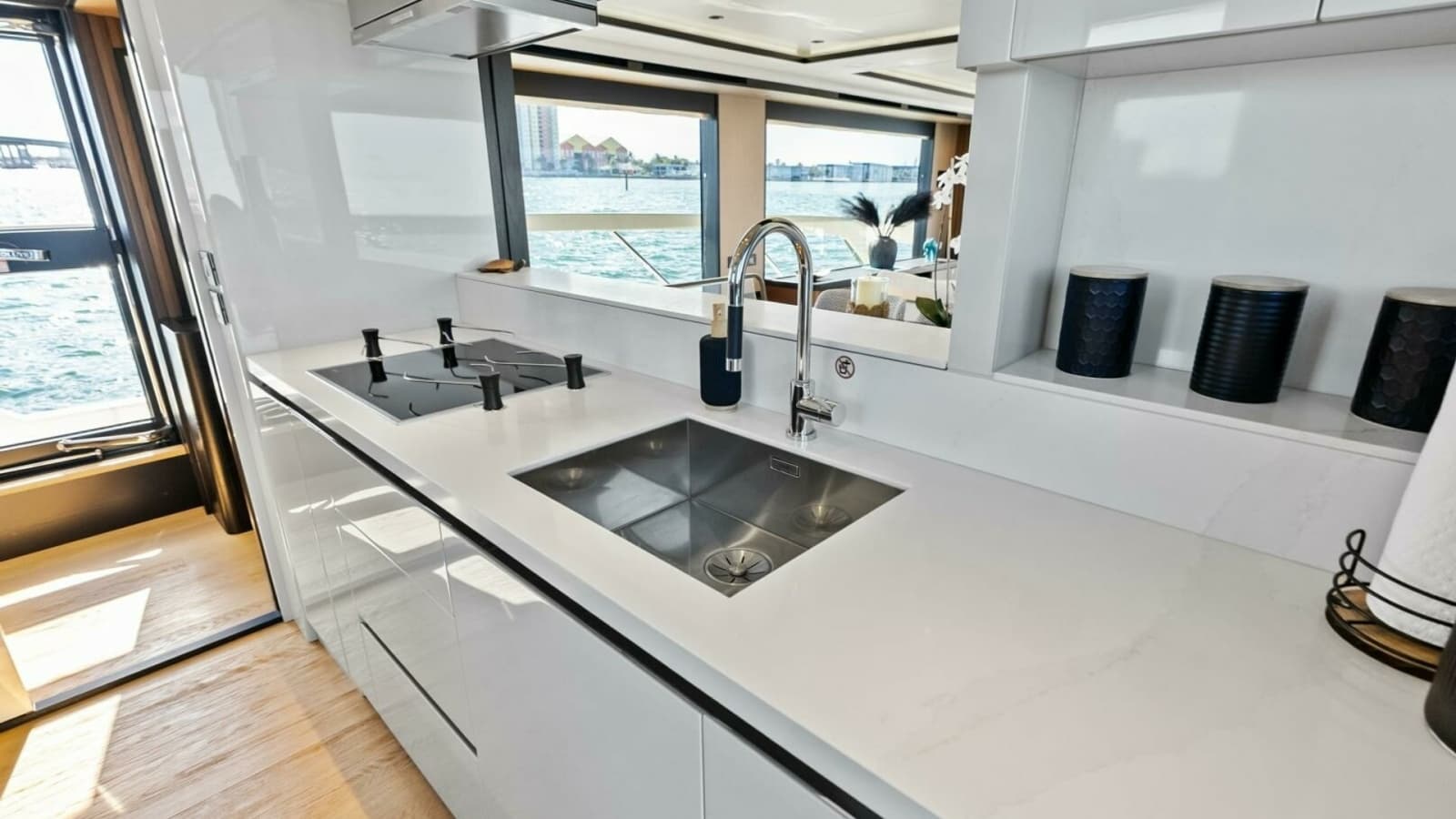 2025 Absolute 75 Navetta