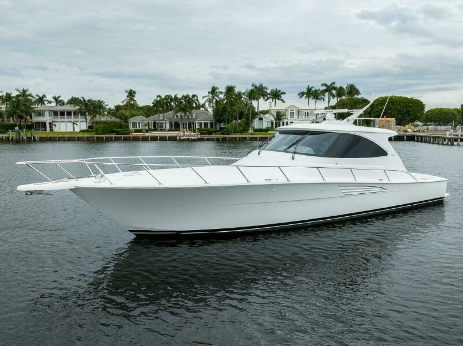 Viking 54 - TROUBLE FREE - Port Bow Profile