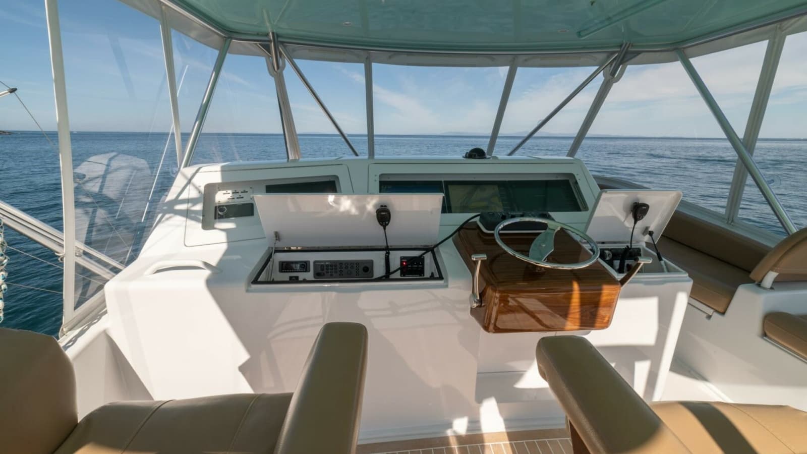 2006 Viking 56 "Scandaloso"