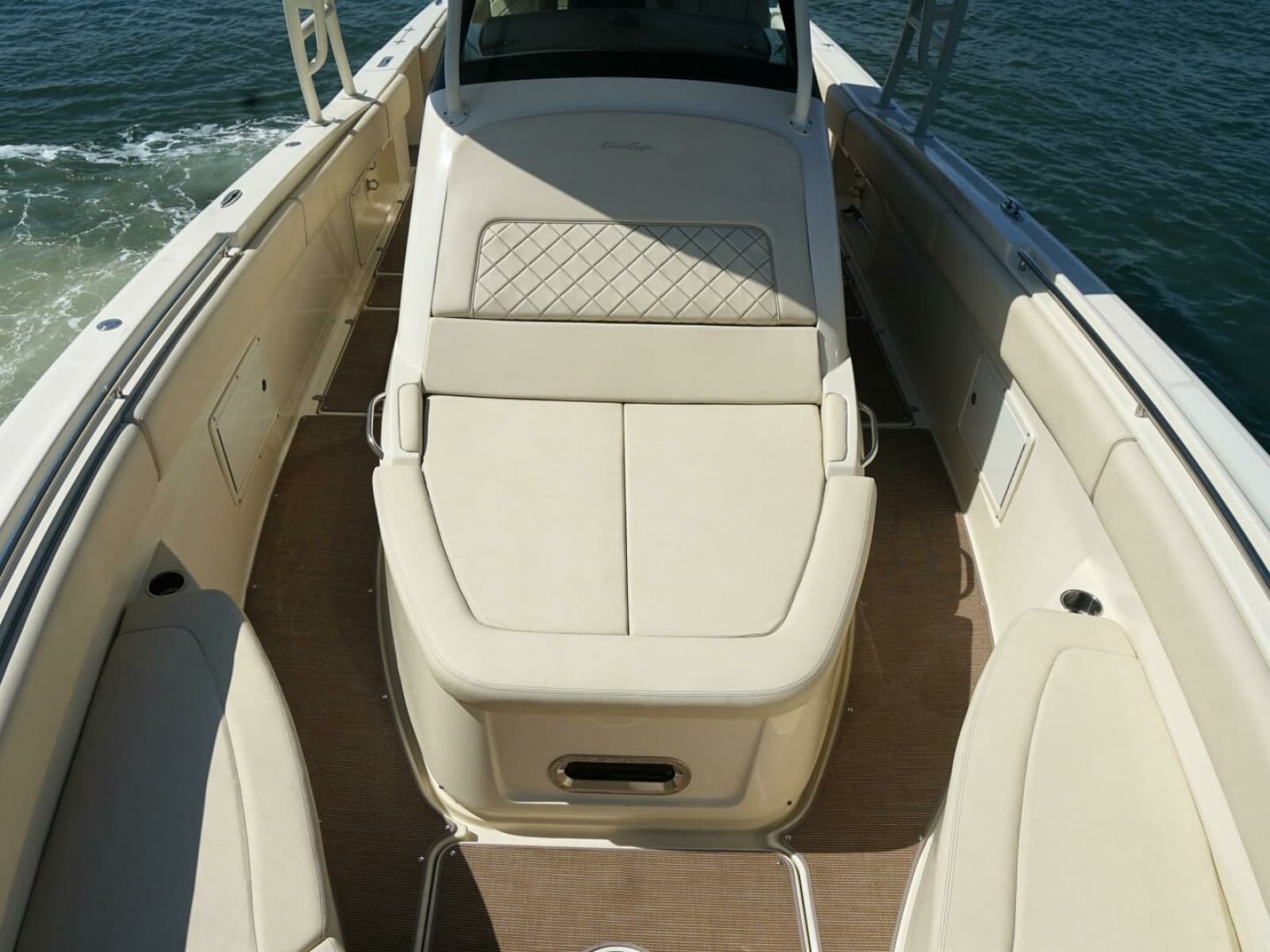 Chris-Craft 34- Catalina Grace- Bow