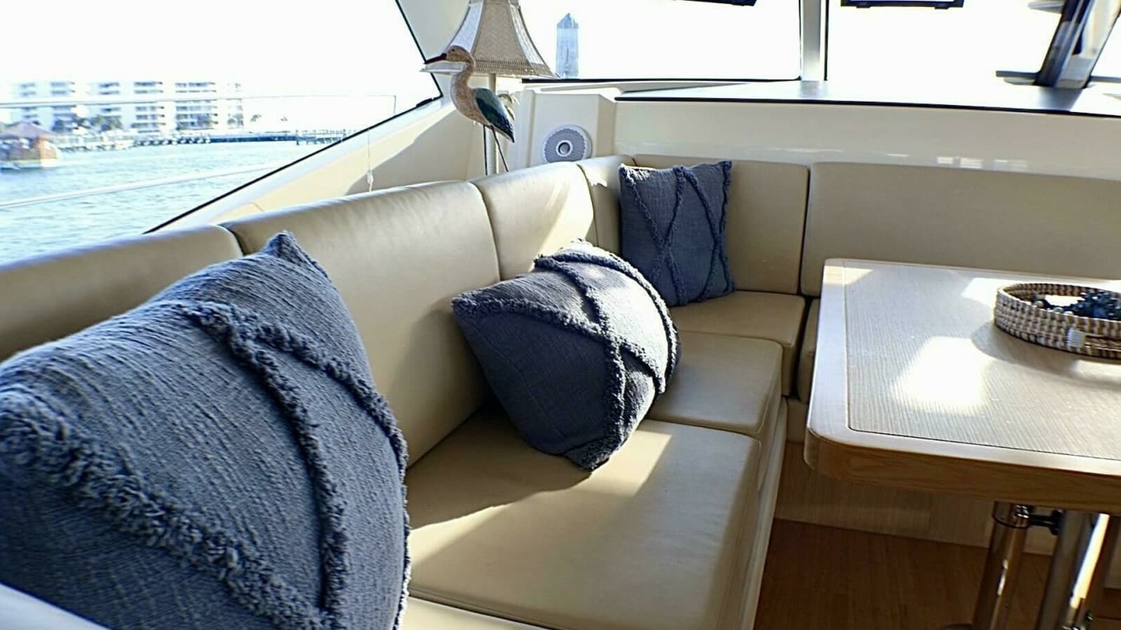 2018 Aquila 44 Catamaran- Dinette
