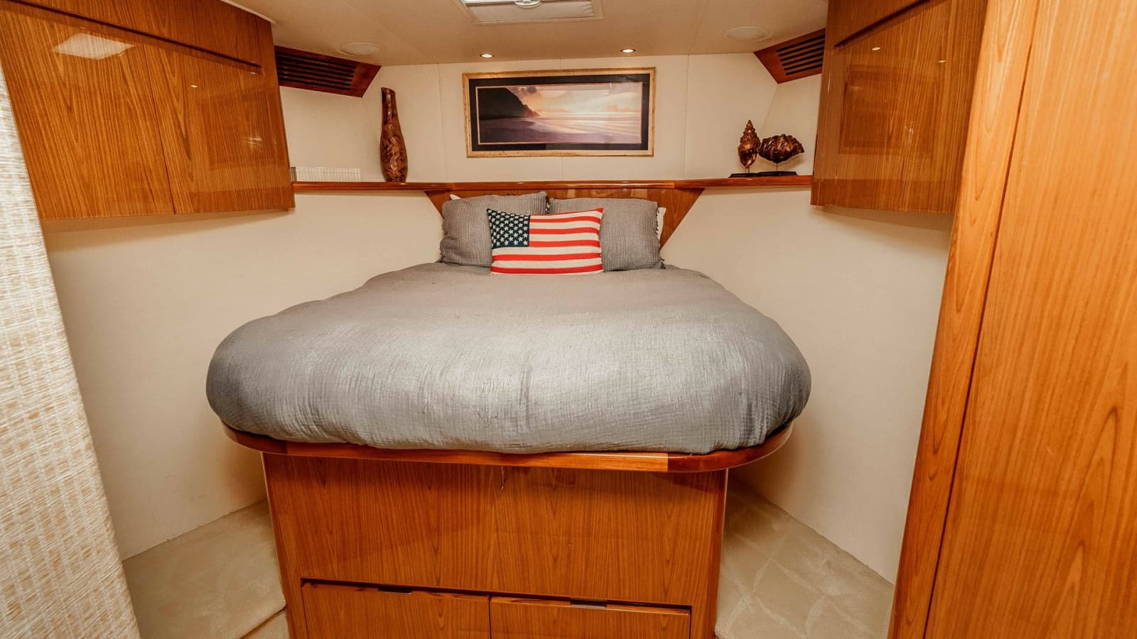 2014 Viking 76 Enclosed Bridge "TRANQUILO" Forward Guest Stateroom