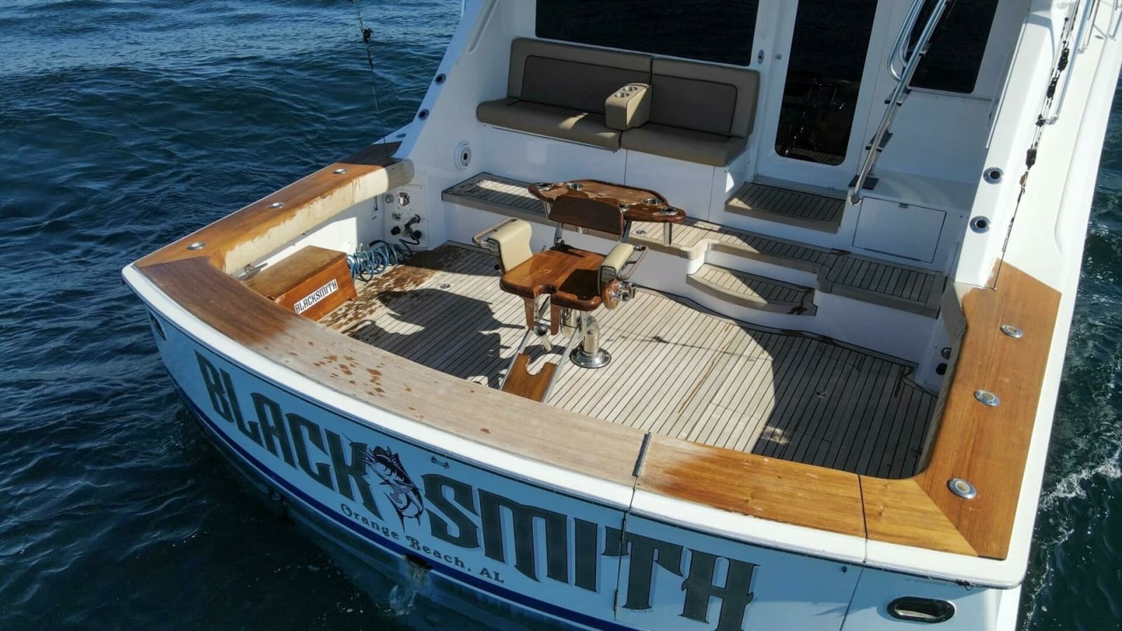 2008 60 Hatteras Blacksmith Stern