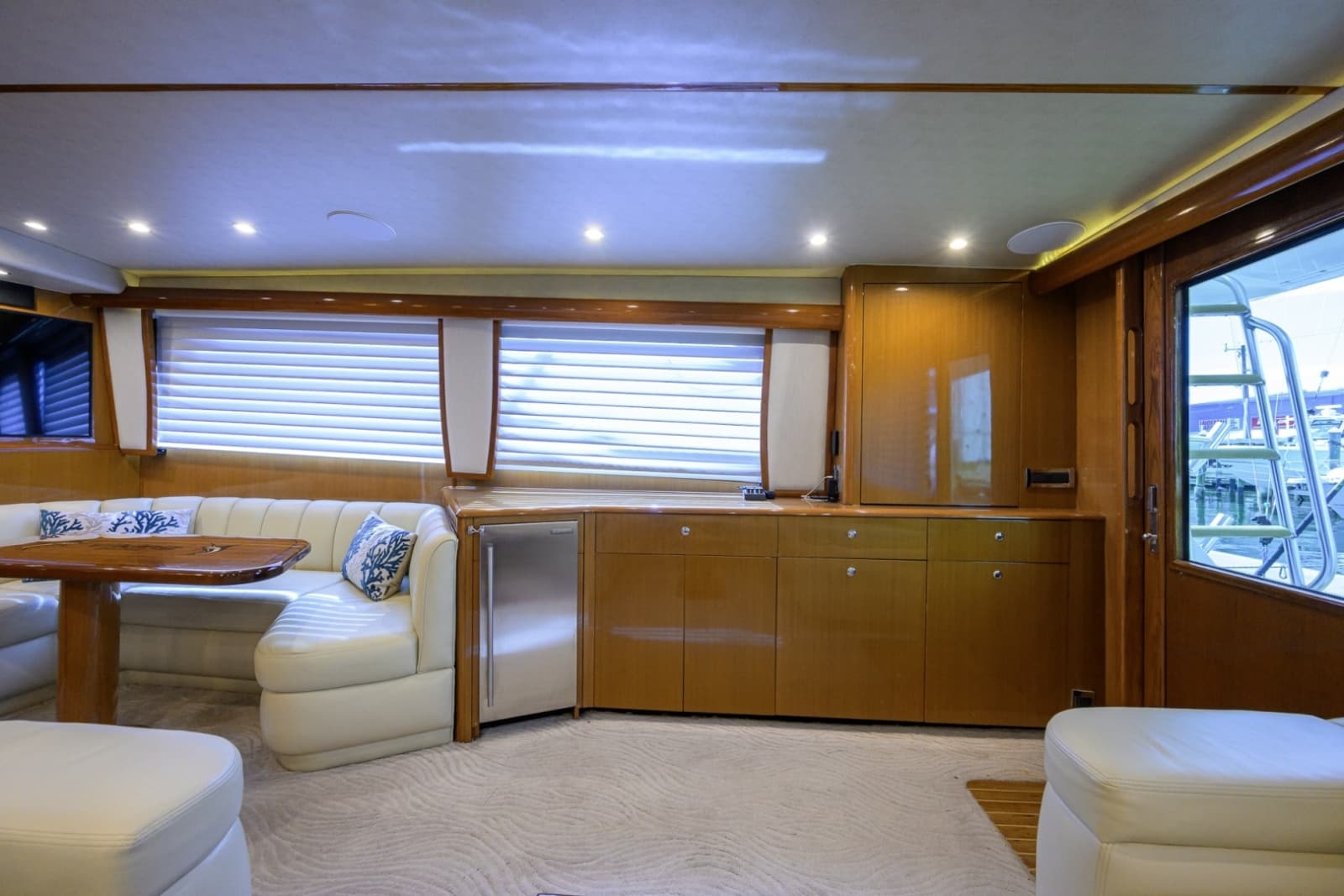 2002 Viking 61 Convertible