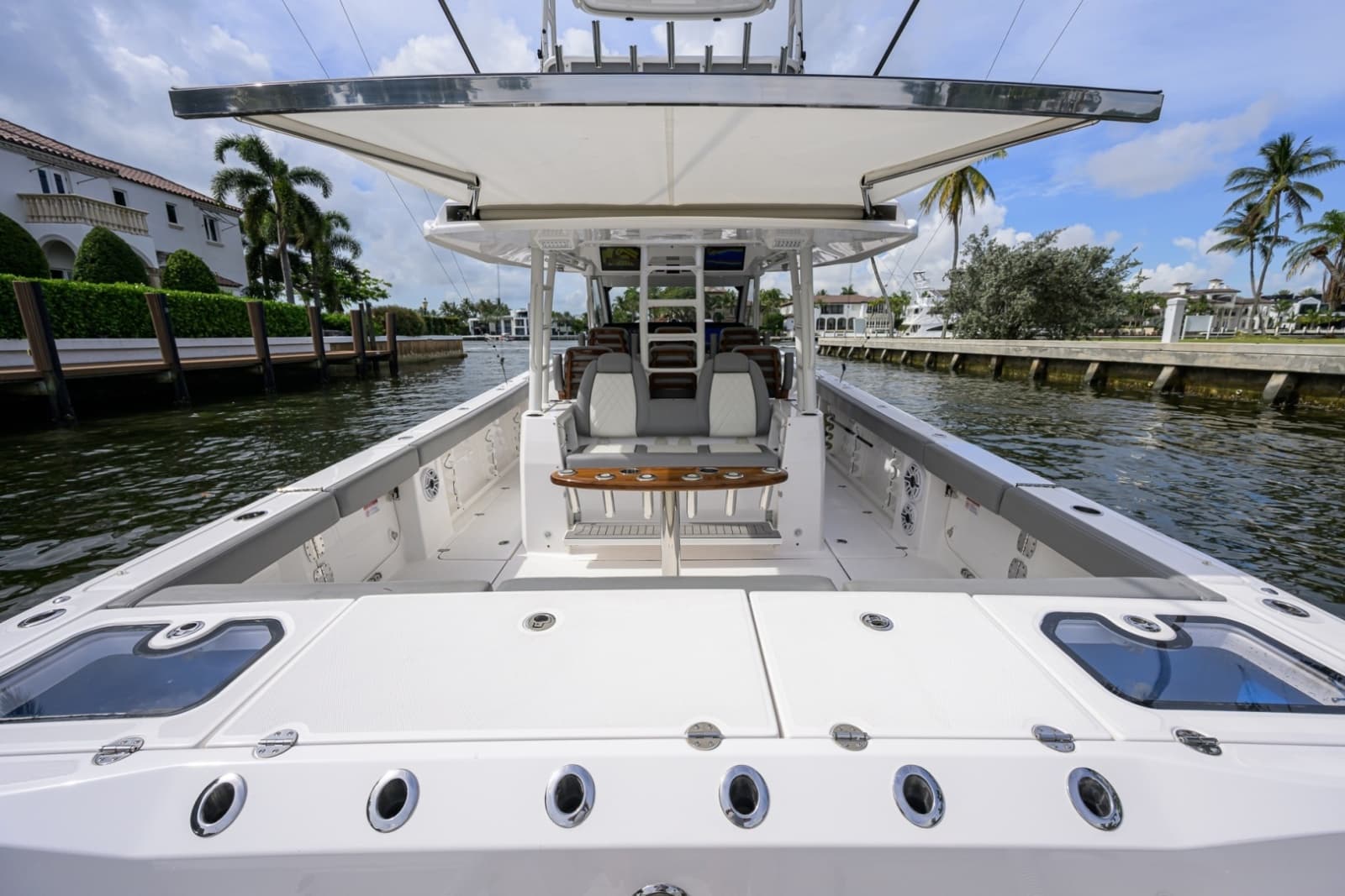 Everglades 45 GALLANT LADY - Cockpit Shade Cover