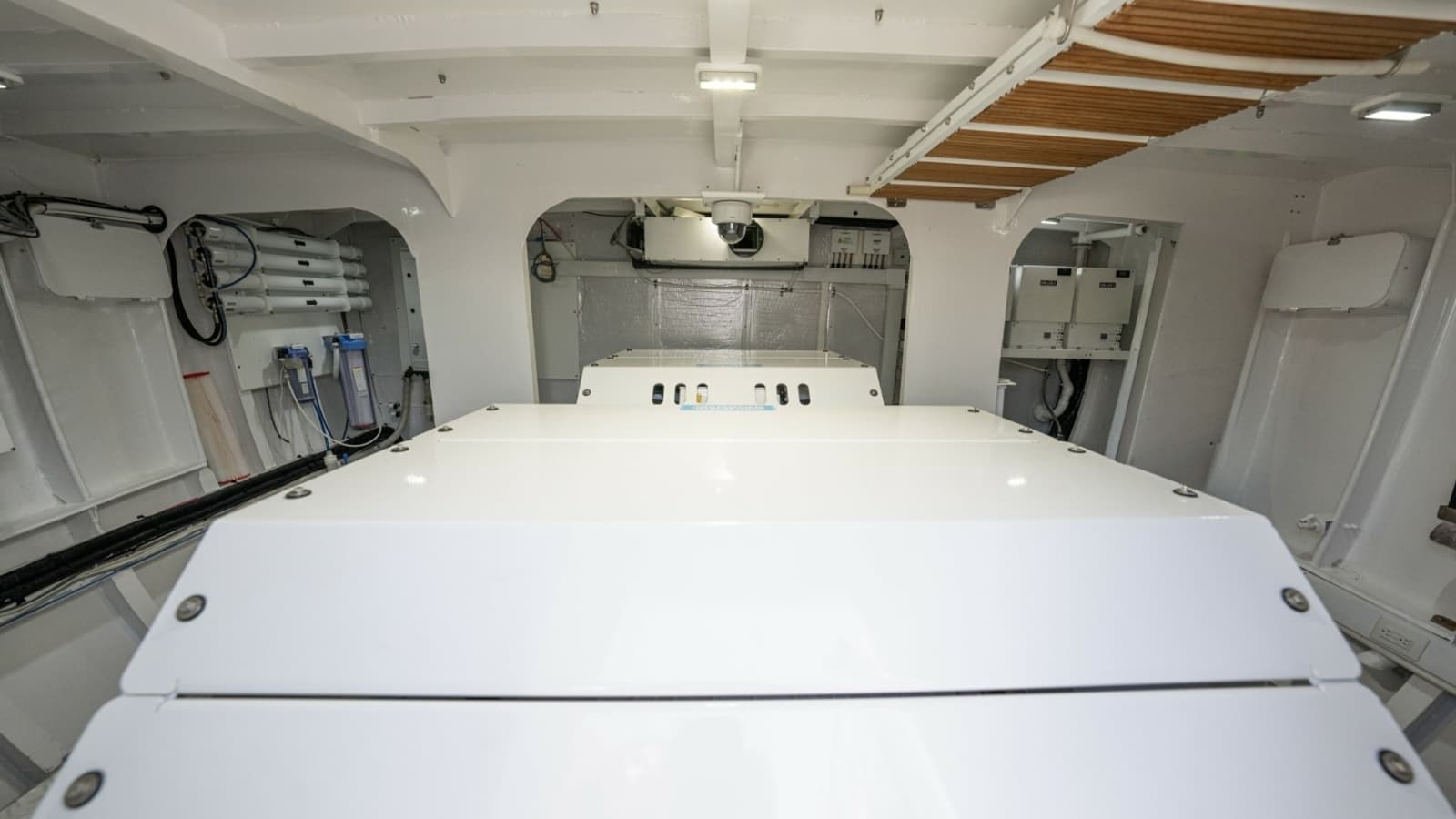 1971 Feadship 101 Engine Room