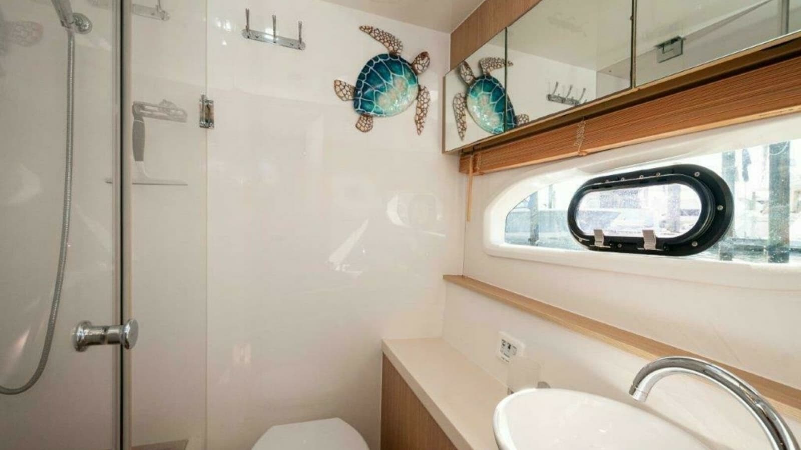 2018 Aquila 44 Catamaran- VIP (Port) Head 2