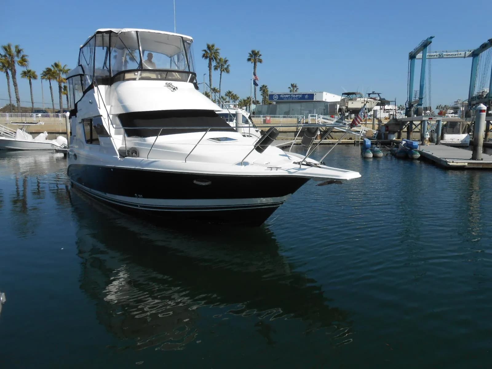 1999 Silverton 352 MY