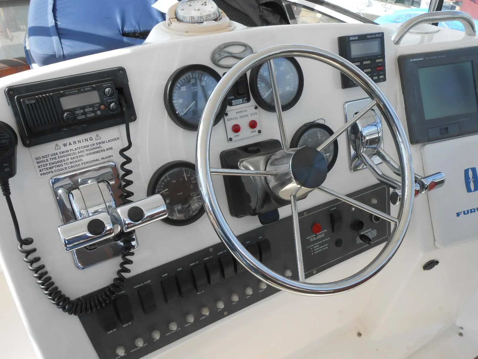 1999 Silverton 352 MY