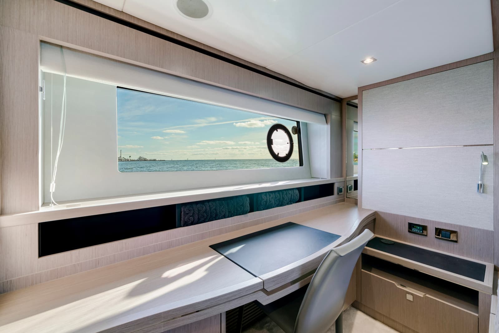 2018 Sunseeker Predator 68