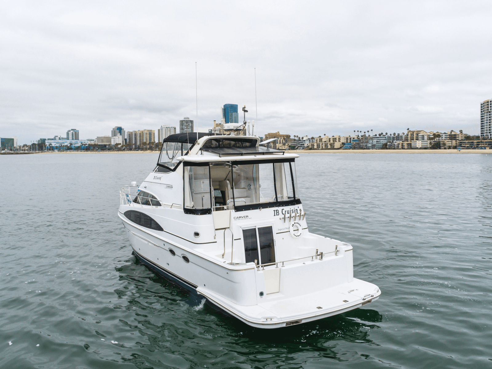 2001 Carver 444