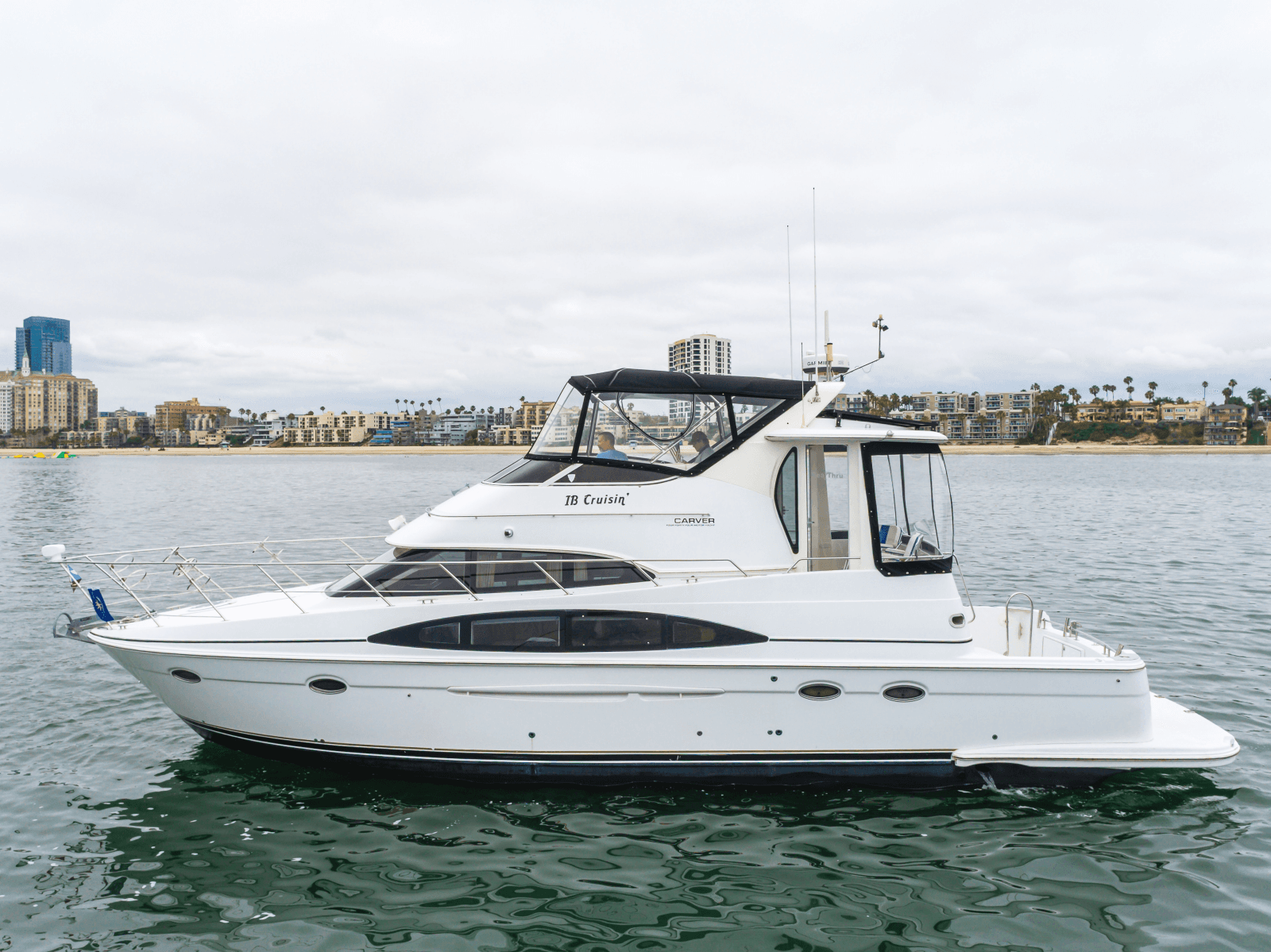 2001 Carver 444