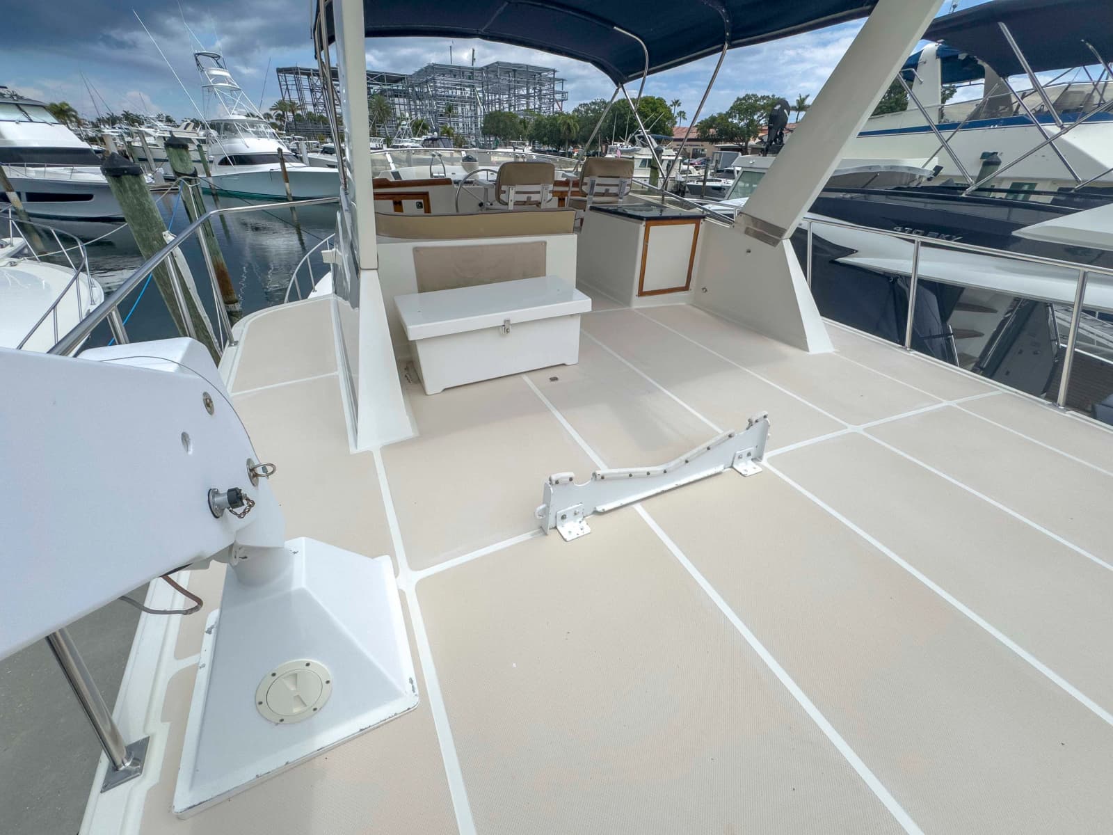 1997 Offshore Yachts Sedan