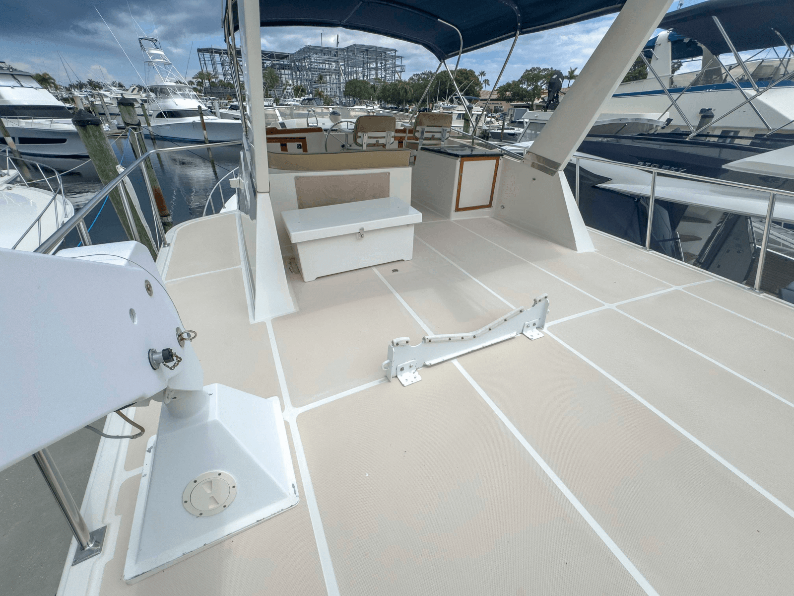 1997 Offshore Yachts Sedan