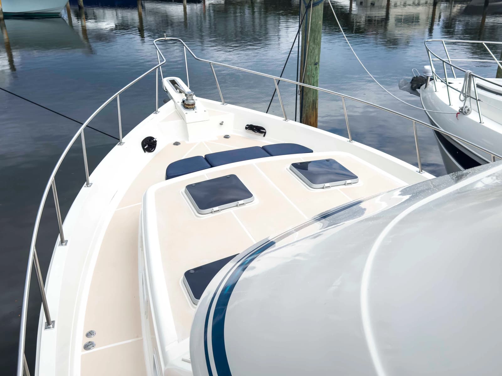 1997 Offshore Yachts Sedan