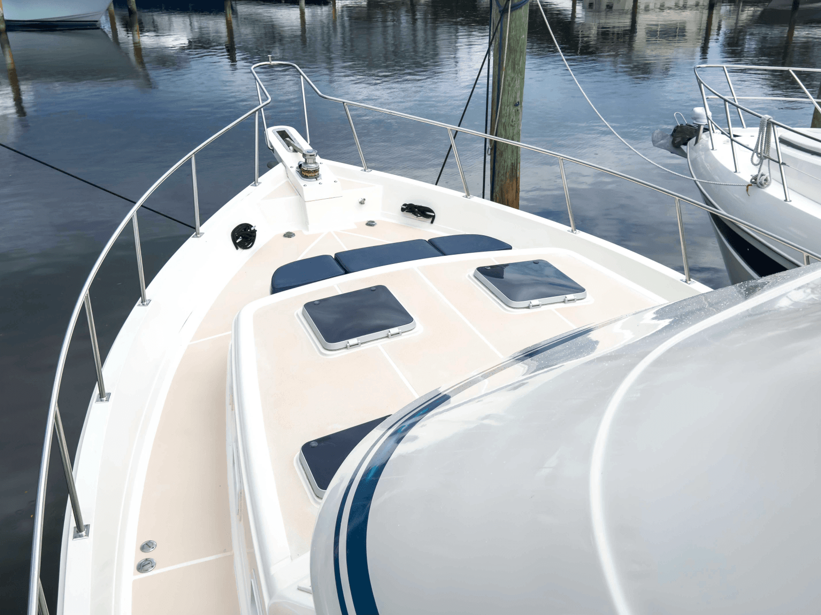 1997 Offshore Yachts Sedan