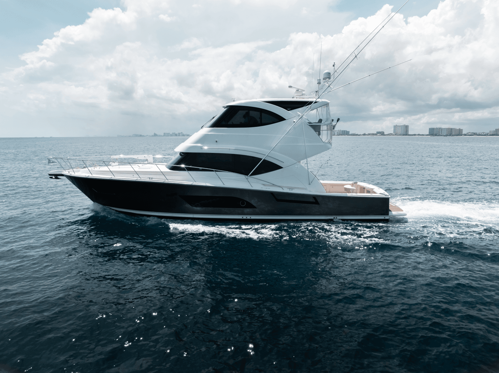 2013 Riviera 53 Enclosed Flybridge