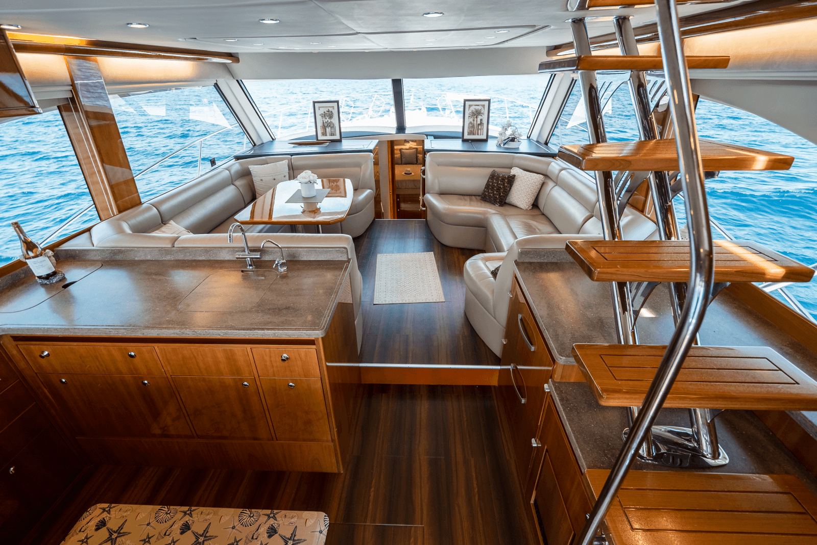 2013 Riviera 53 Enclosed Flybridge