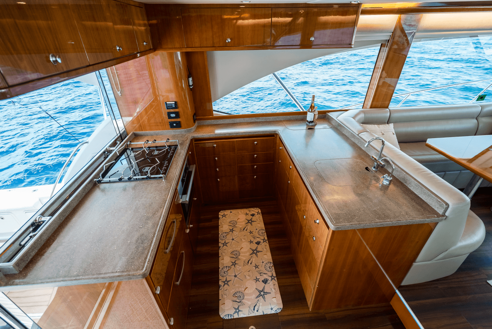 2013 Riviera 53 Enclosed Flybridge