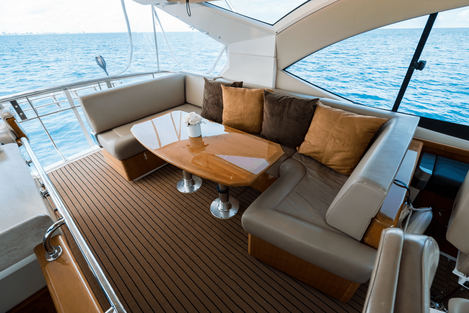 2013 Riviera 53 Enclosed Flybridge