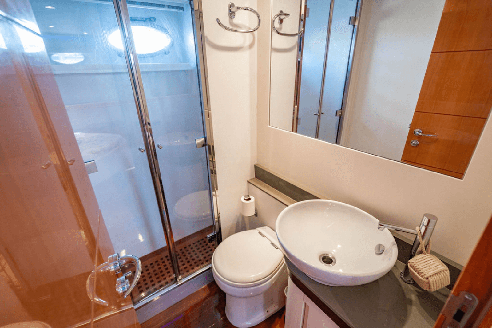 2006 Pershing 62