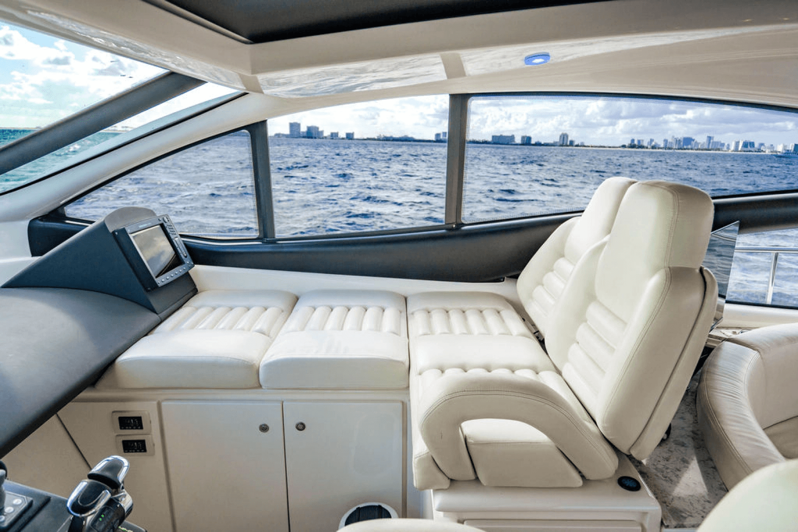 2006 Pershing 62