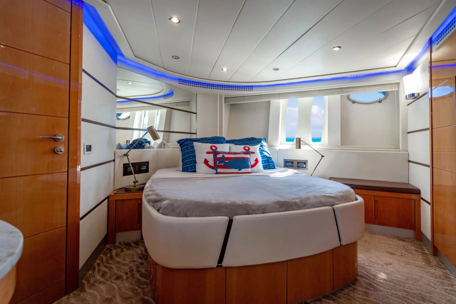 2006 Pershing 62