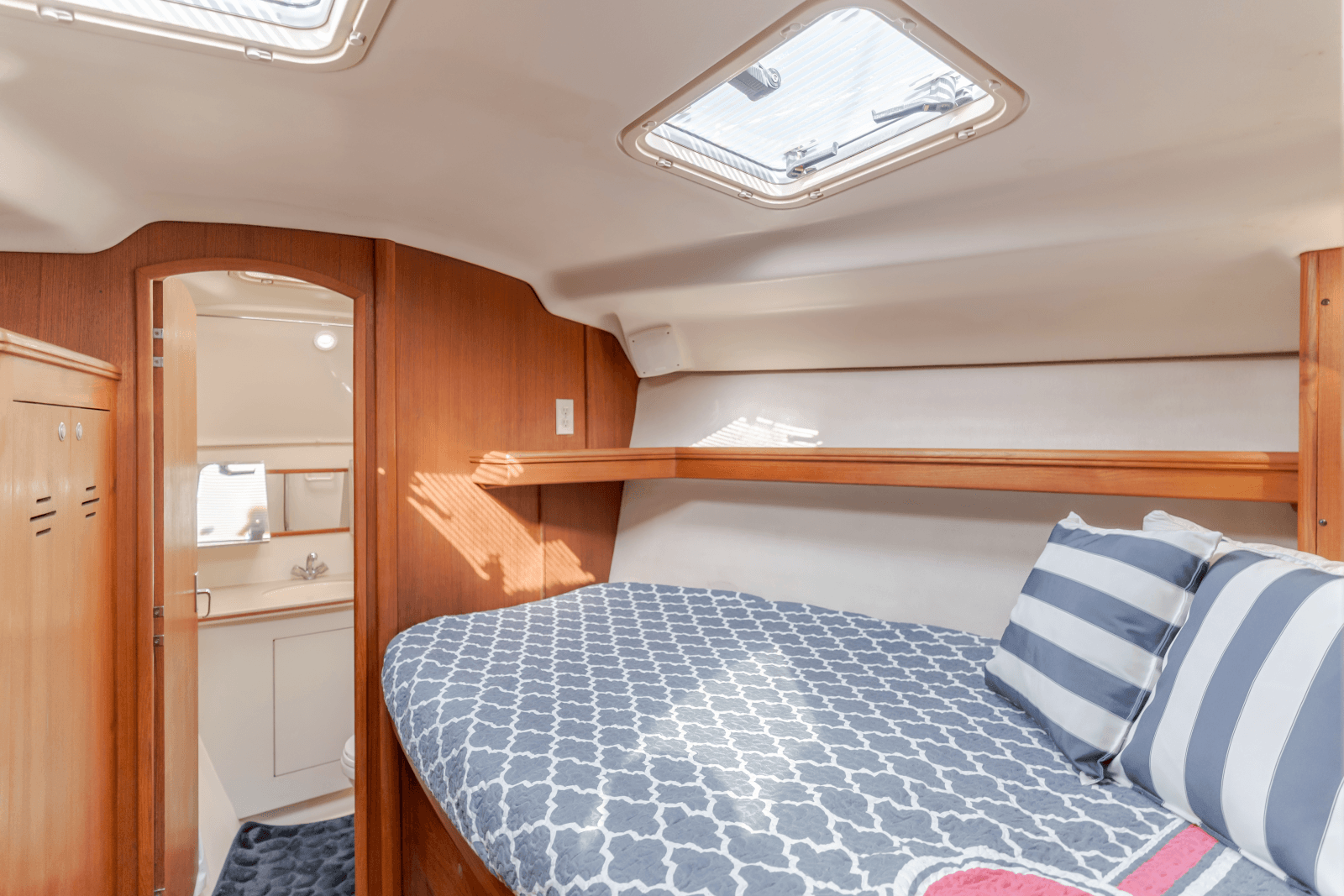 2001 Hunter Passage 450