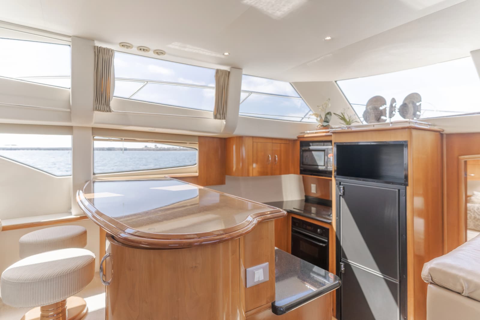 2006 Carver 46 Motor Yacht