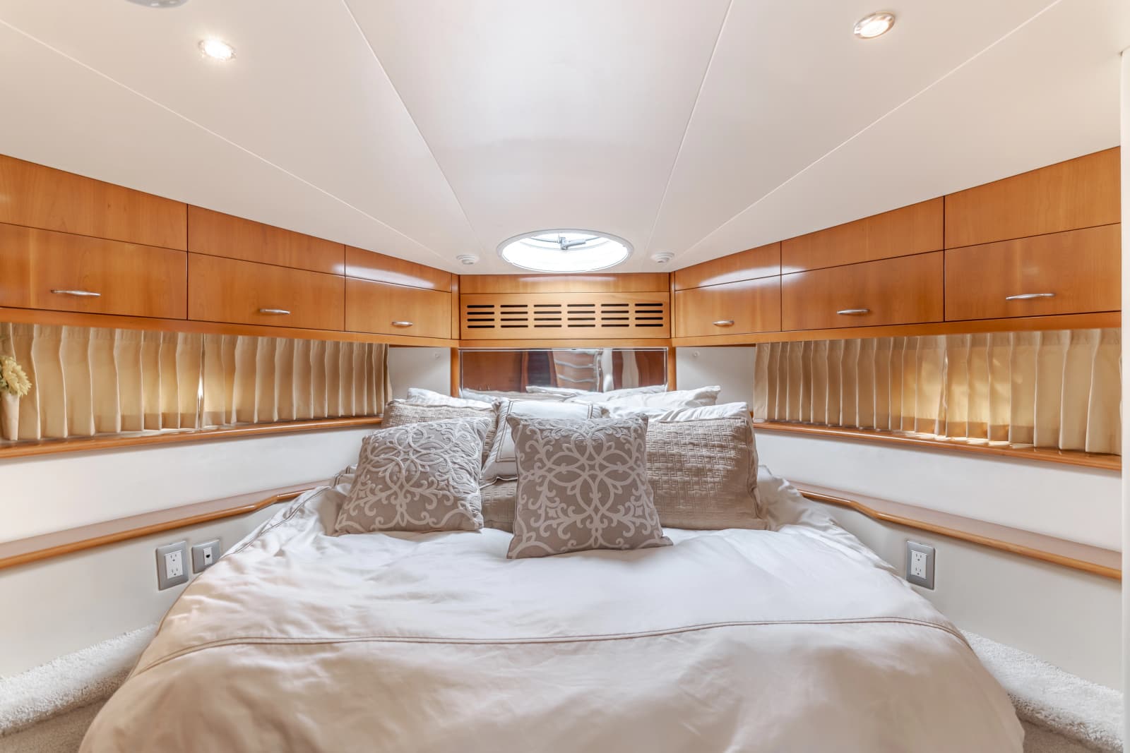 2006 Carver 46 Motor Yacht