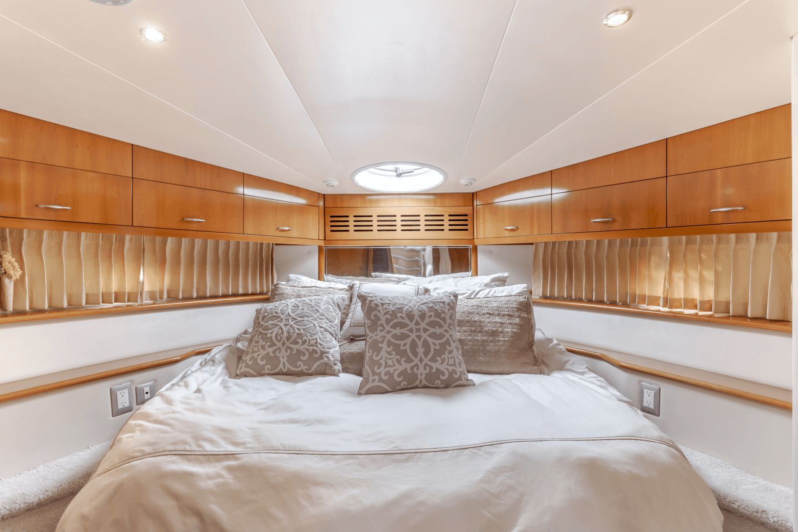 2006 Carver 46 Motor Yacht