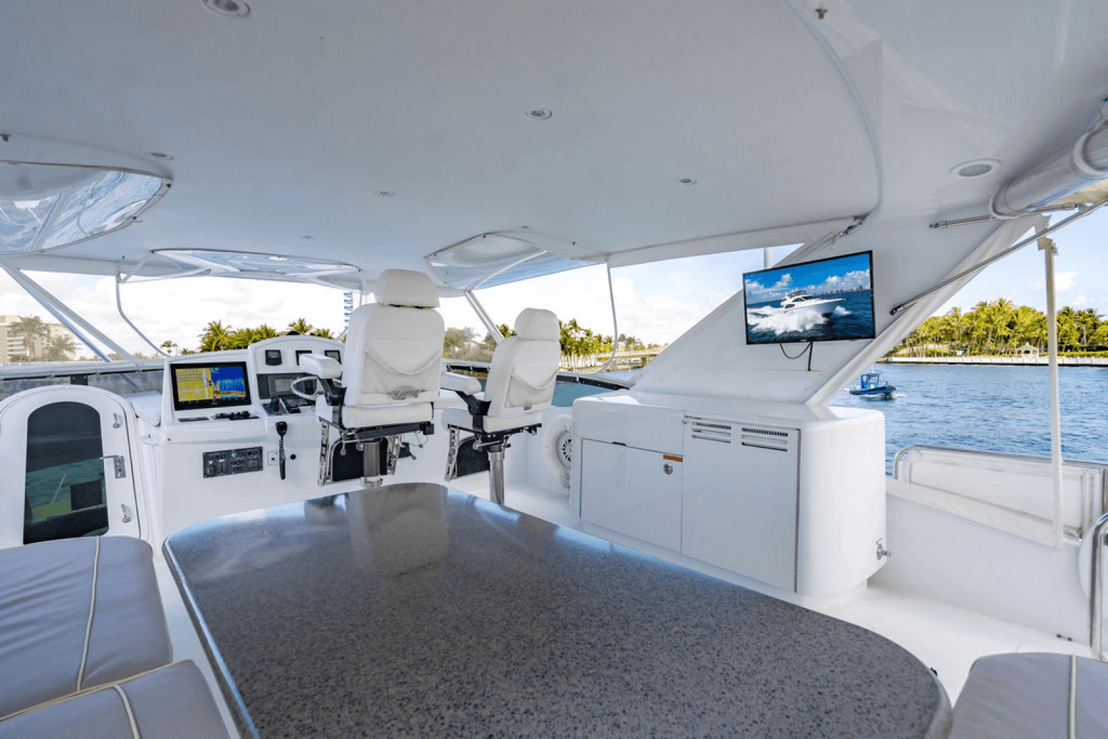 2006 Hatteras 64 Motor Yacht