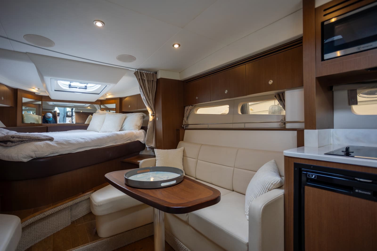 2018 Sea Ray Sundancer 350 Coupe - Rare Shaft Drive