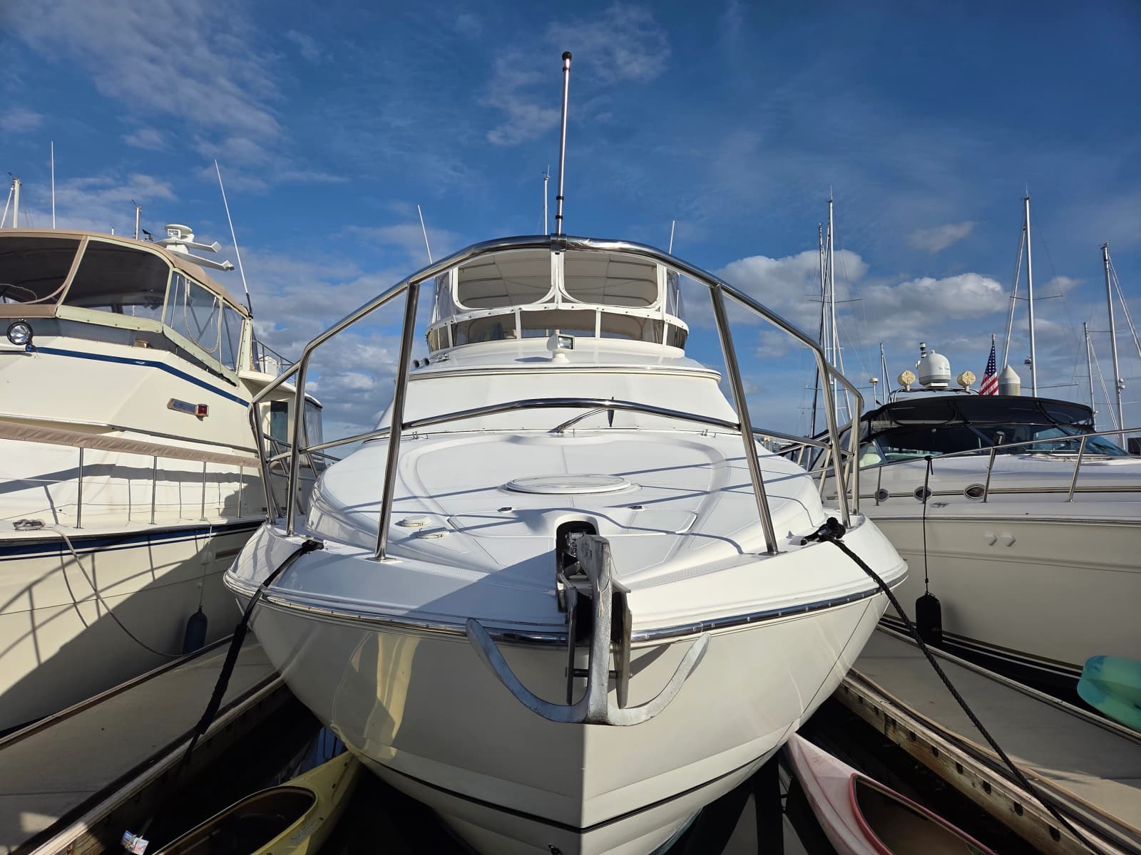 2000 Cruisers Yachts Sport 50