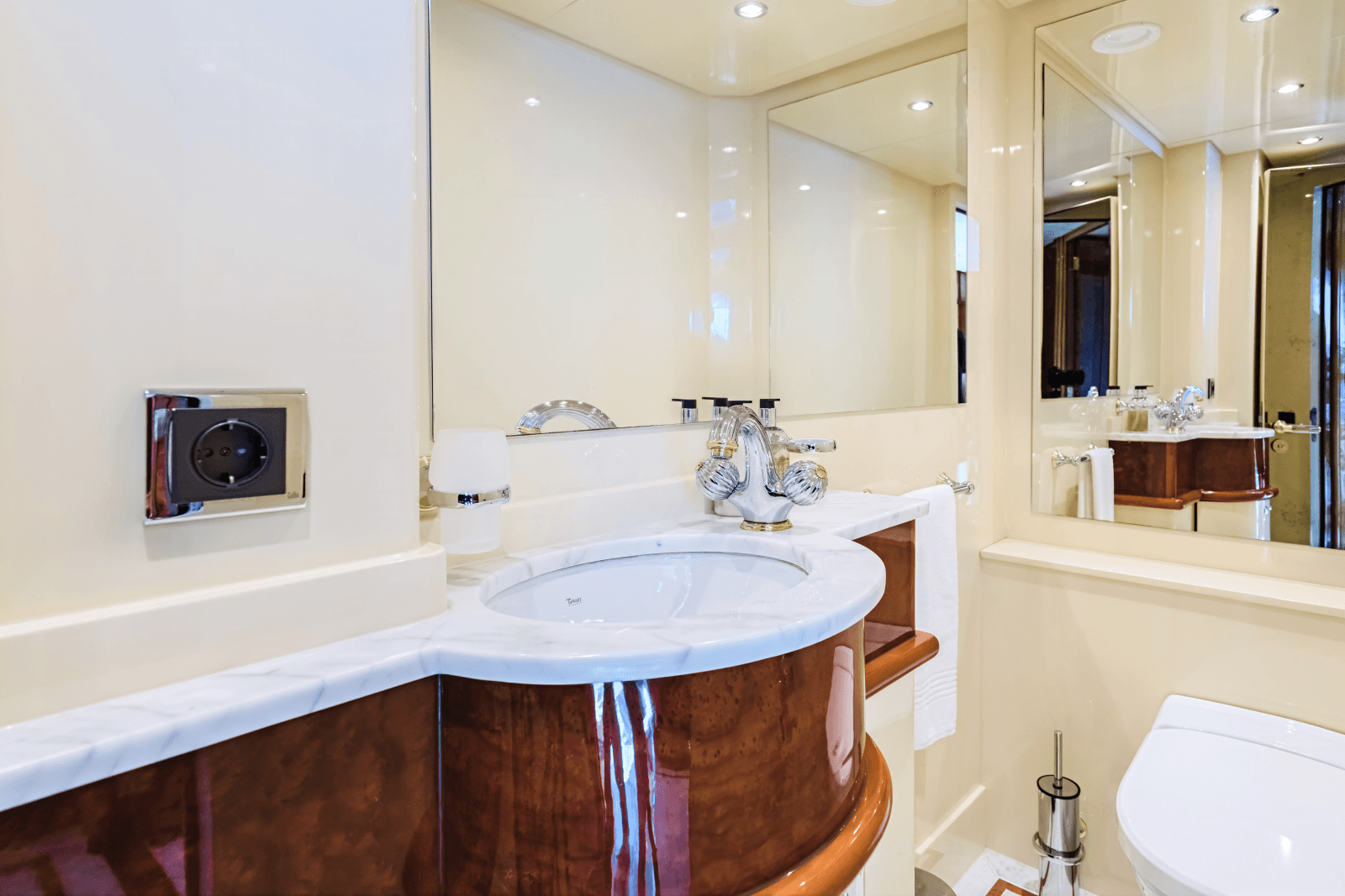 2001 Heesen Yachts 40M