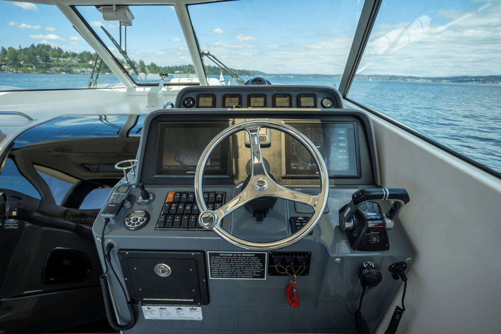 2009 Pursuit 375 OS
