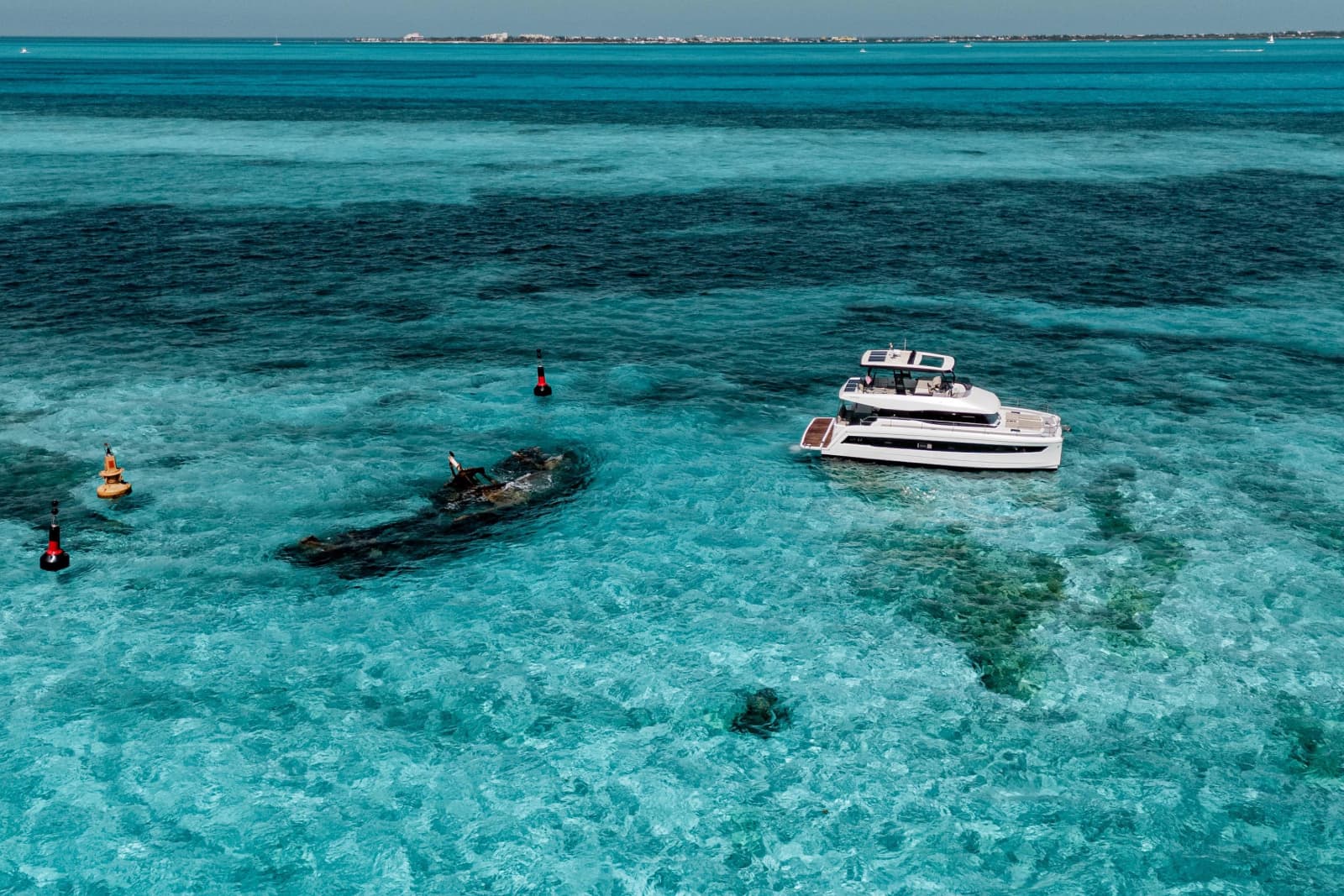2020 Fountaine Pajot MY6