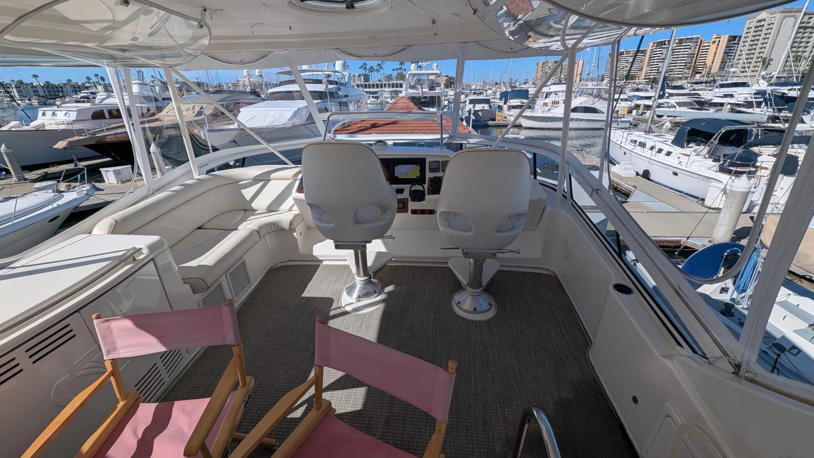 2010 Ovation Flybridge