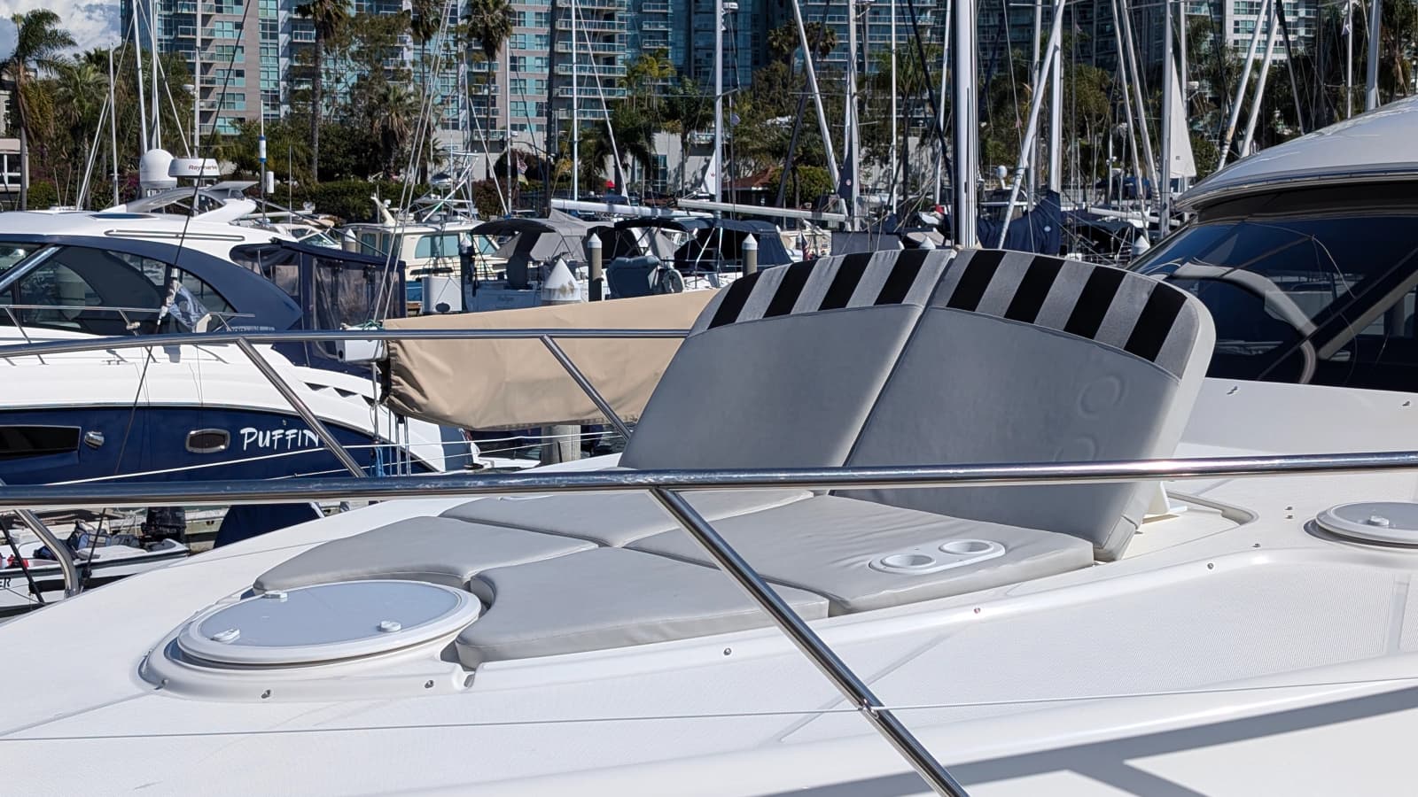 2010 Ovation Flybridge