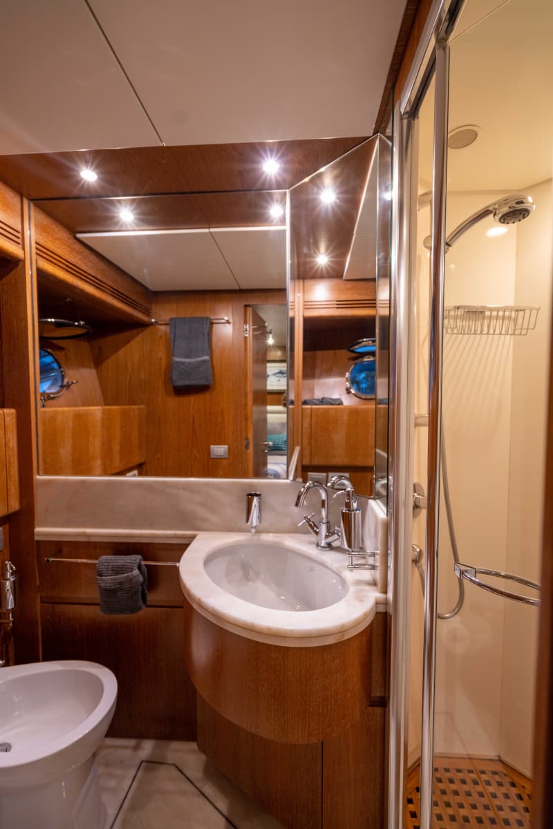 2005 Sanlorenzo SL82