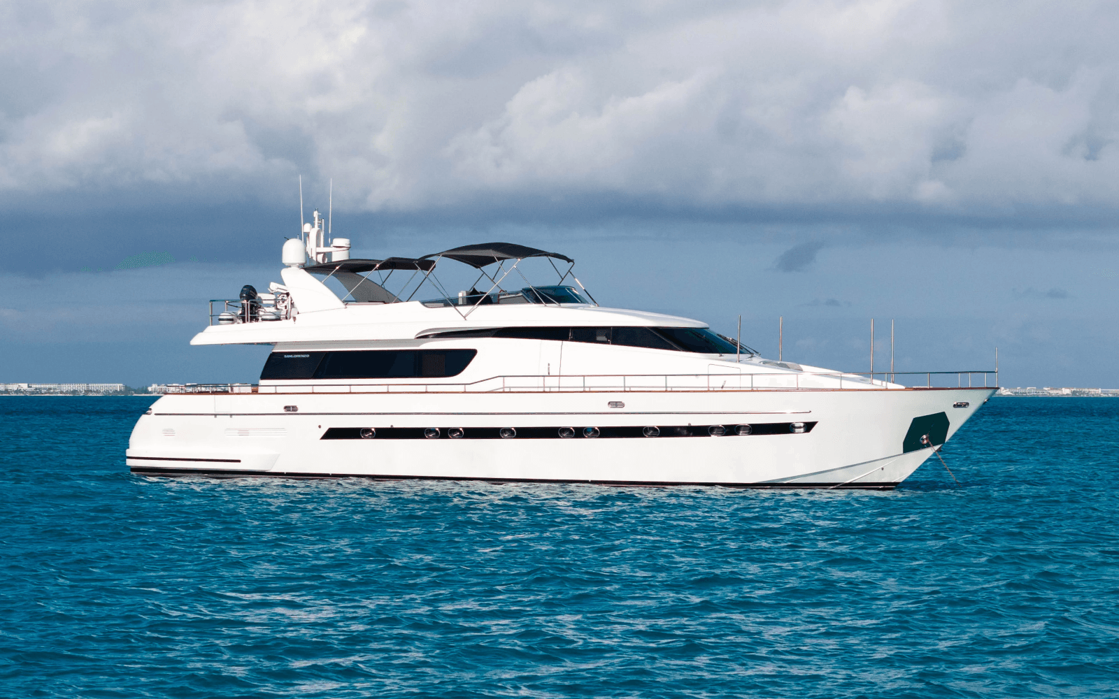 2005 Sanlorenzo SL82