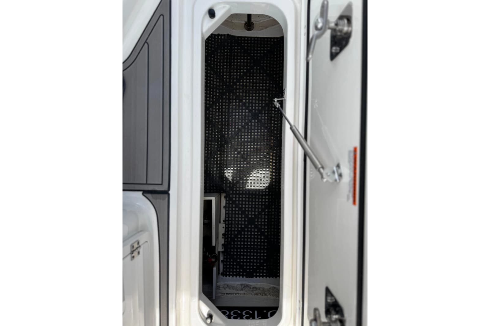 2023 Pursuit DC 266 Dual Console