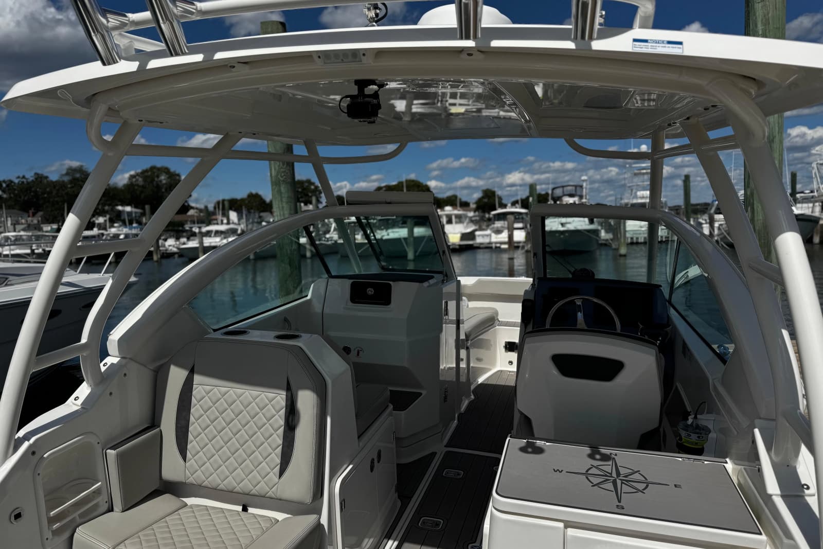 2023 Pursuit DC 266 Dual Console