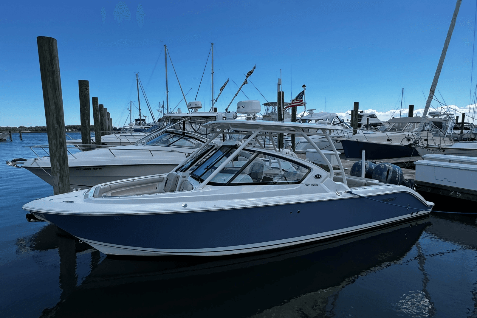 2023 Pursuit DC 266 Dual Console