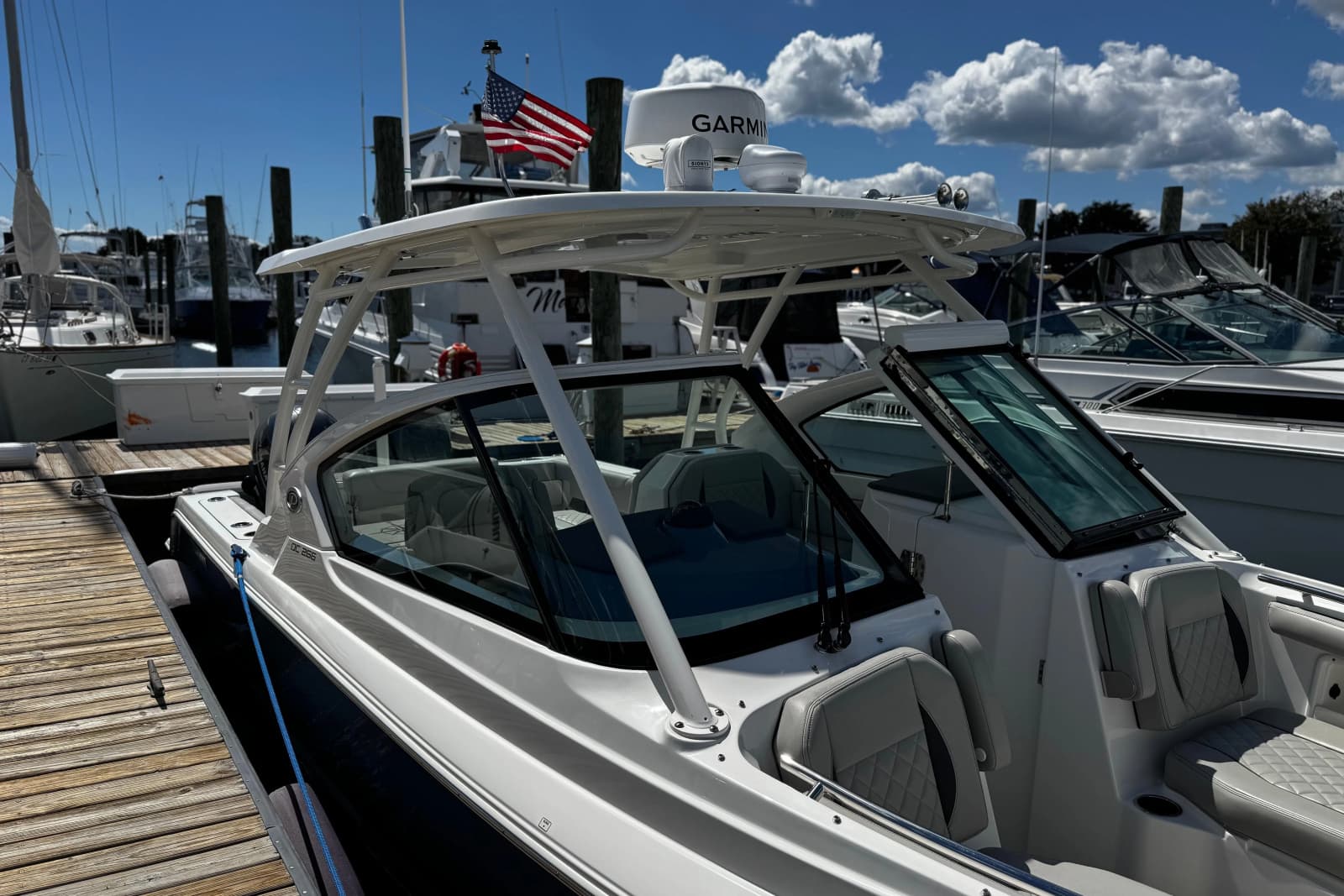 2023 Pursuit DC 266 Dual Console