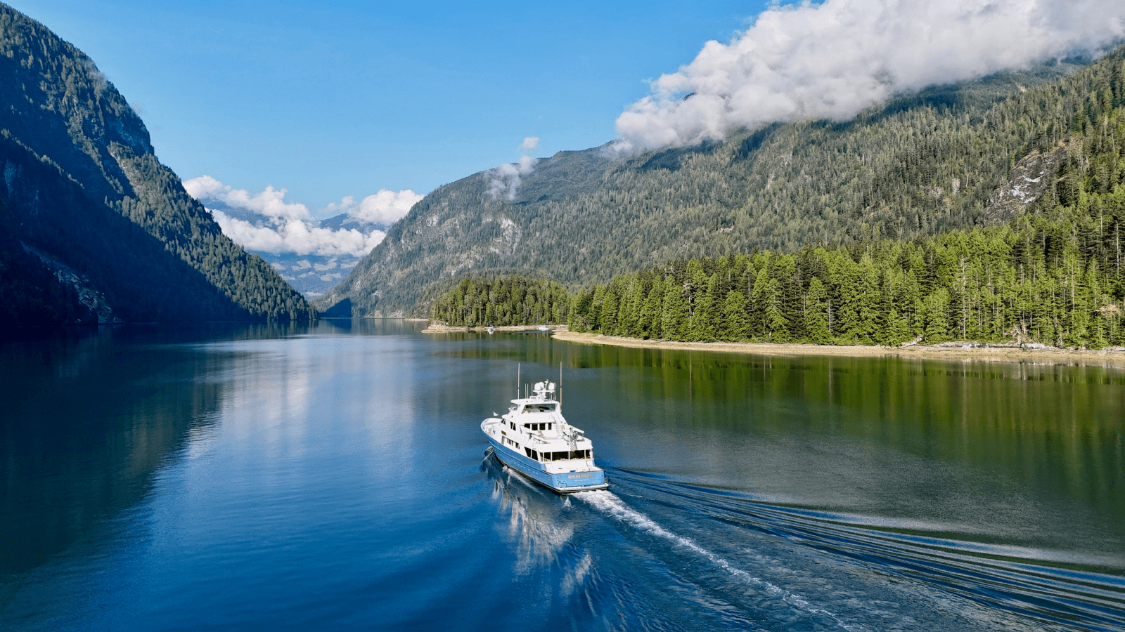 1989 Delta Marine Flybridge Motoryacht