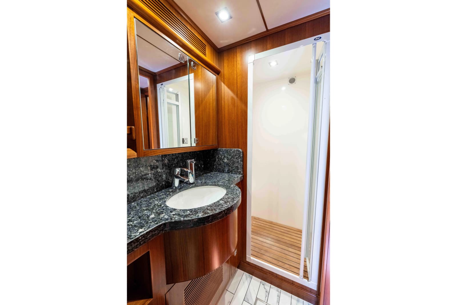 2022 Nordhavn N63