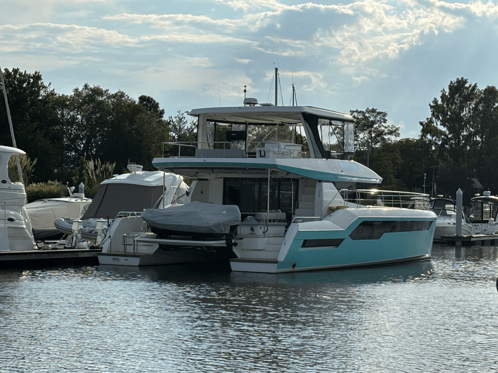 2023 Leopard 53 Powercat