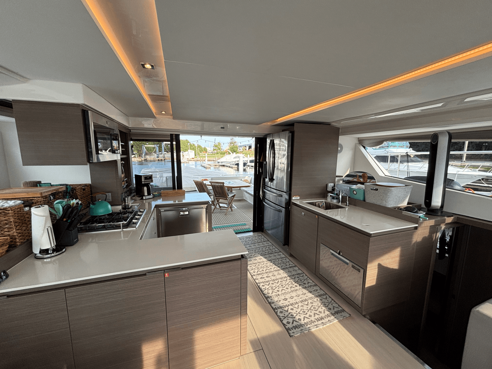 2023 Leopard 53 Powercat
