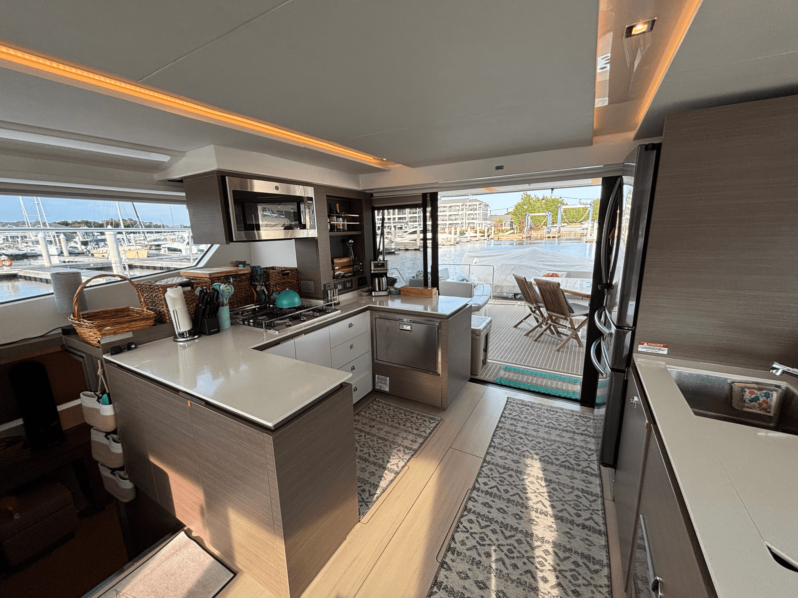 2023 Leopard 53 Powercat
